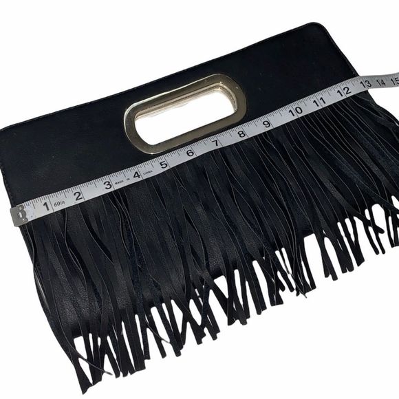 Cato Black Fringe clutch - Picture 5 of 7